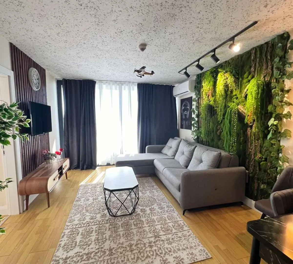 N1 Vip Apartment Batumi Orbi City - 46 Floor Hotel