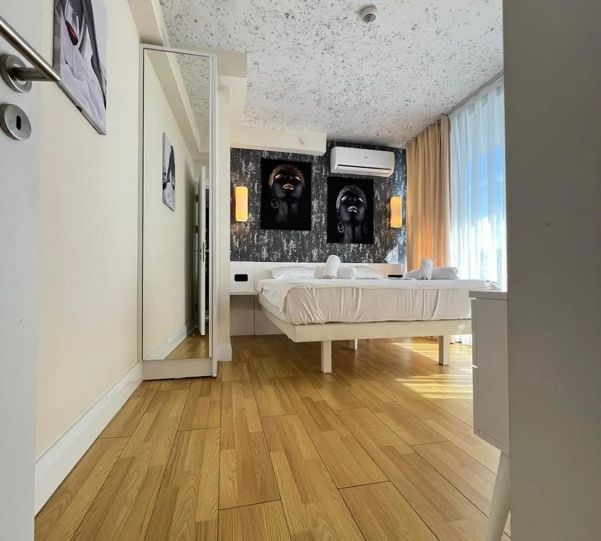 N1 Vip Apartment Batumi Orbi City - 46 Floor 5*,  Georgia